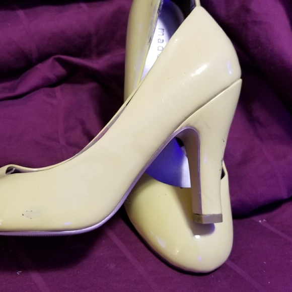 Madden Girl Pastel Yellow 4in Heels - Picture 4 of 5